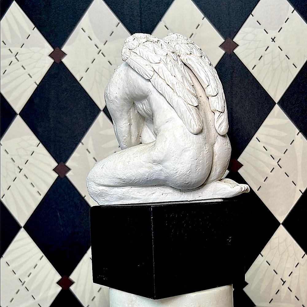 Vitruvian Weeping Angel Sculpture – Pensive Angel Inspired by da Vinci | TMS - Picture 7 of 17